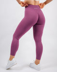 Încarcă imaginea în Gallery viewer, Inspire High Waisted Leggings | Raspberry Purple