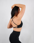 Încarcă imaginea în Gallery viewer, Inspire Criss Cross Bra | Black