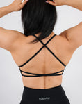 Încarcă imaginea în Gallery viewer, Inspire Criss Cross Bra | Black