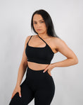Încarcă imaginea în Gallery viewer, Inspire Bandeau Bra | Black