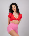 Încarcă imaginea în Gallery viewer, Inspire Twist Crop Top | Candy Red