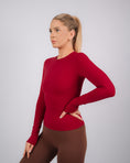 Încarcă imaginea în Gallery viewer, Inspire Long Sleeve Top | Ruby Red