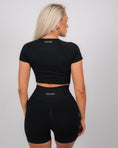 Încarcă imaginea în Gallery viewer, Define Short Sleeve Crop Top | Black
