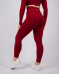 Încarcă imaginea în Gallery viewer, Define High Waisted Leggings | Cherry Red