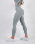Încarcă imaginea în Gallery viewer, Inspire High Waisted Leggings | Ice Gray
