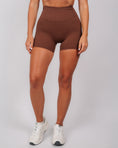 Încarcă imaginea în Gallery viewer, Inspire Shorts | Coffee Brown
