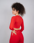 Încarcă imaginea în Gallery viewer, Define Long Sleeve Crop Top | Chilli Red
