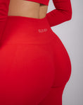 Încarcă imaginea în Gallery viewer, Define High Waisted Leggings | Chilli Red
