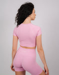 Încarcă imaginea în Gallery viewer, Define Short Sleeve Crop Top | Baby Pink
