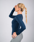 Încarcă imaginea în Gallery viewer, Inspire Long Sleeve Top | Navy Blue
