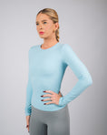 Încarcă imaginea în Gallery viewer, Inspire Long Sleeve Top | Baby Blue
