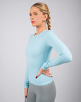 Încarcă imaginea în Gallery viewer, Inspire Long Sleeve Top | Baby Blue
