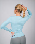 Încarcă imaginea în Gallery viewer, Inspire Long Sleeve Top | Baby Blue
