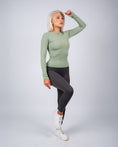 Încarcă imaginea în Gallery viewer, Inspire Long Sleeve Top | Mint Green
