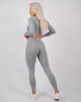 Încarcă imaginea în Gallery viewer, Define High Waisted Leggings | Light Gray
