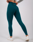 Încarcă imaginea în Gallery viewer, Define High Waisted Leggings | Midnight Green
