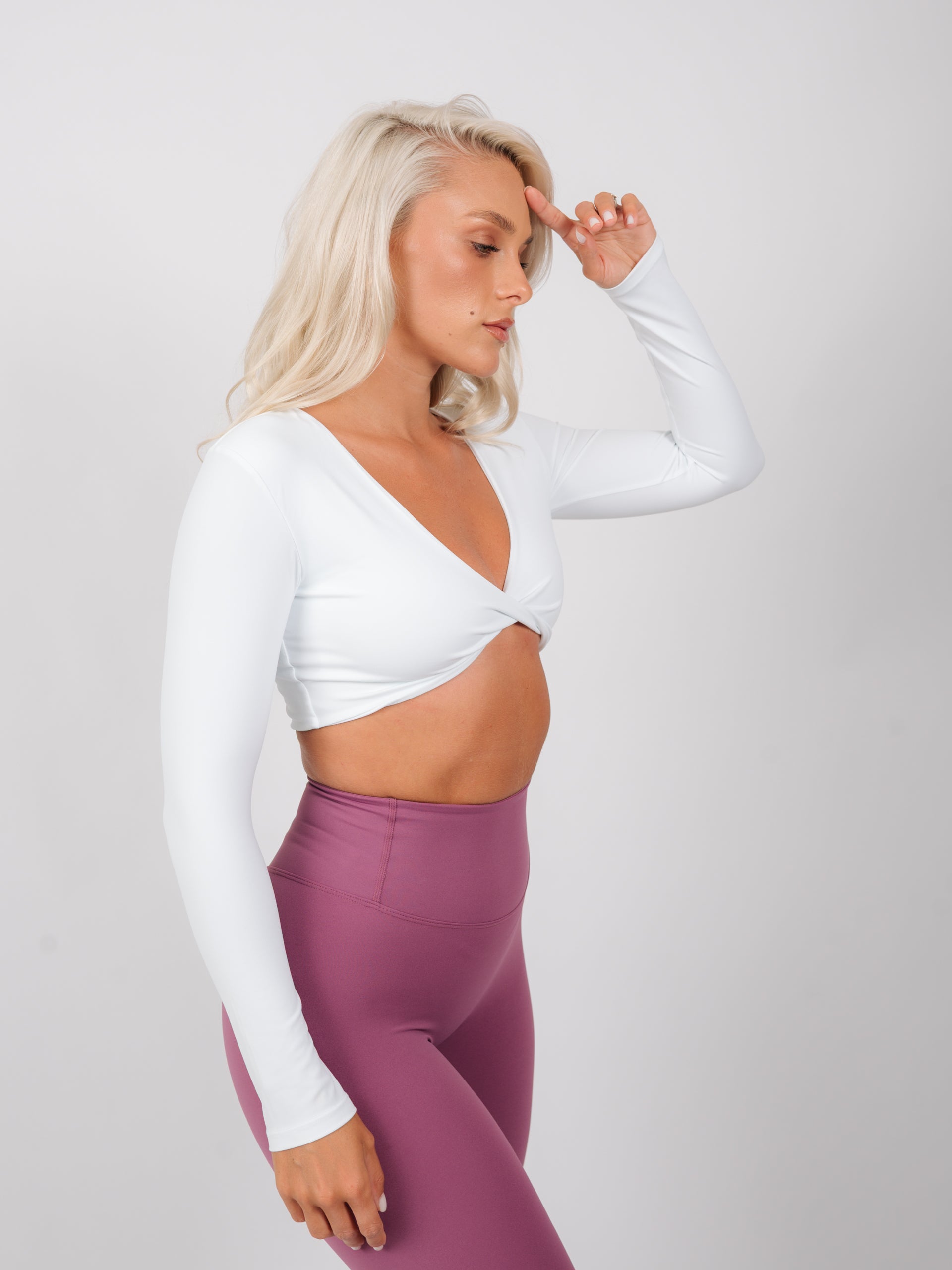 Inspire Long Sleeve Twist Crop Top | White