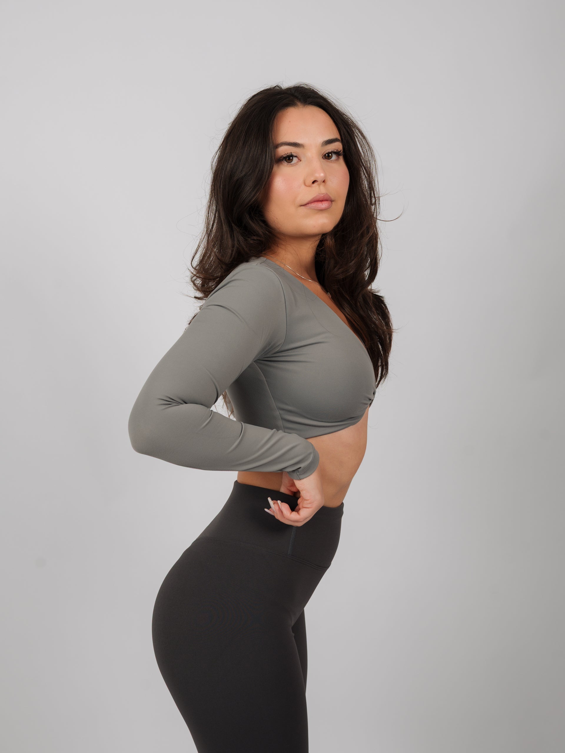 Inspire Long Sleeve Twist Crop Top | Stone Gray