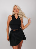 Încarcă imaginea în Gallery viewer, Game, Set, Match Pleated Skirt | Black
